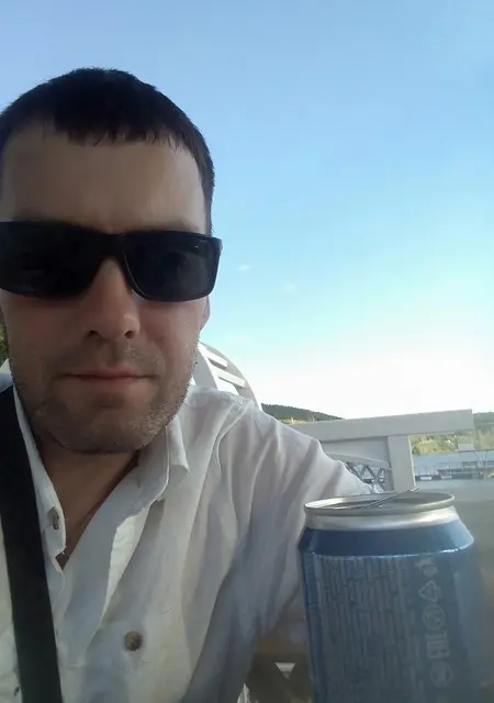 Я Алексей, 42, знакомлюсь для приятного времяпровождения в Екатеринбурге