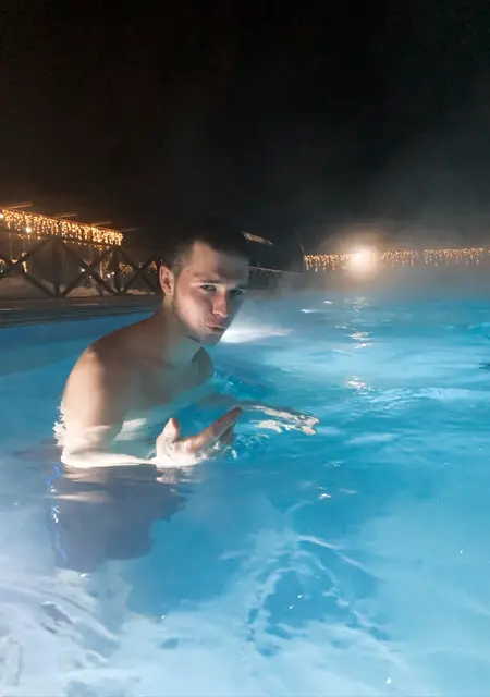 Я Алексей, 23, из Александрова, ищу знакомства на одну ночь