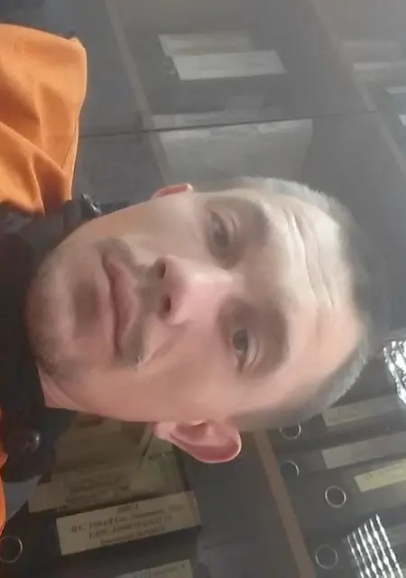 Я Александр, 37, знакомлюсь для постоянных отношений в Лянторе