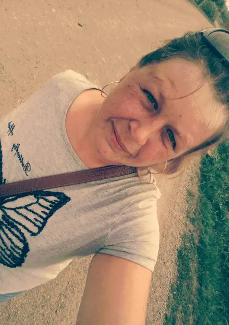 Я Alena, 40, из Новокузнецка, ищу знакомства без обязательств