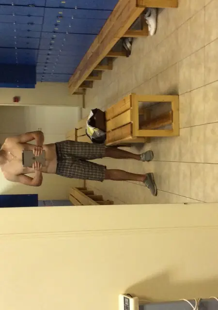 Кирилл из Кореновска, ищу на сайте знакомства на одну ночь