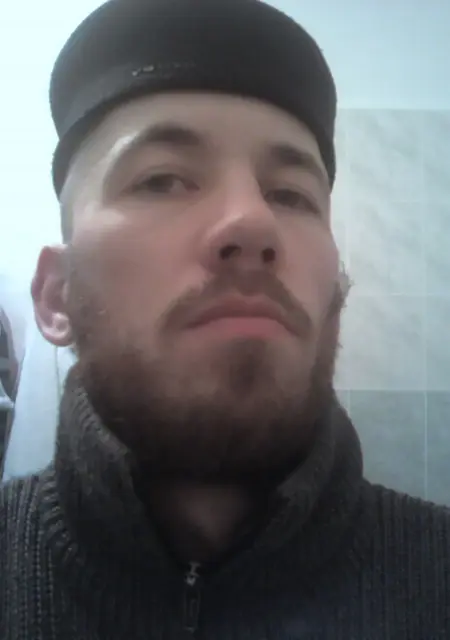 Максим из Новокубанска, ищу на сайте дружбу