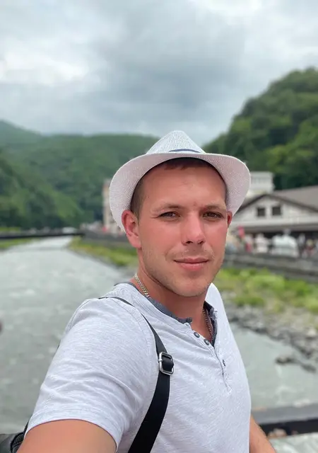 Я Сергей, 28, знакомлюсь для совместных путешествий в Невинномысске