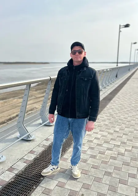 Алексей из Комсомольска-на-Амуре, ищу на сайте постоянные отношения