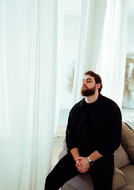 Я Илья, 27, знакомлюсь без обязательств в Москве