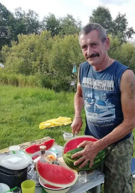 Я Алекс, 60, знакомлюсь на одну ночь в Москве