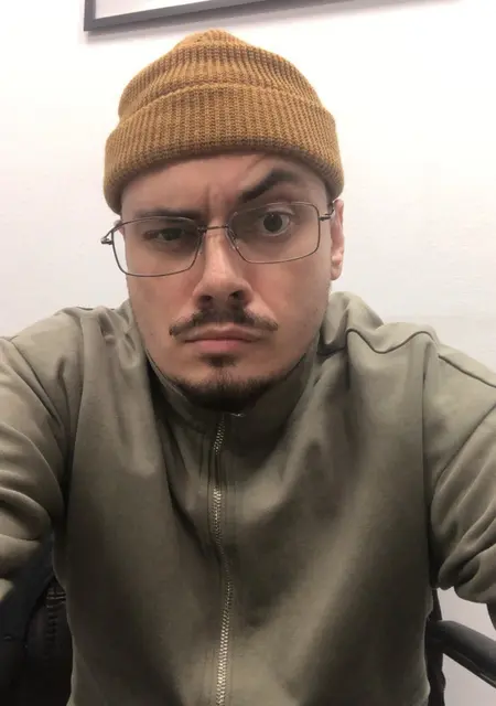 Дима из Владивостока, ищу на сайте приятное времяпровождение