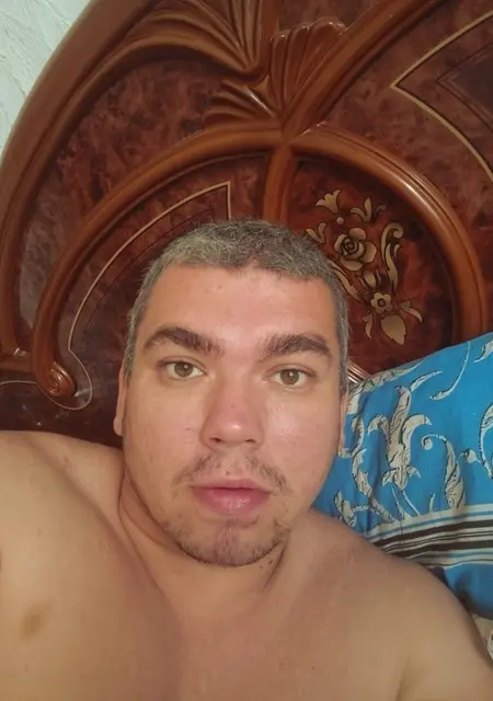 Дмитрий из Жешарт, ищу на сайте знакомства на одну ночь