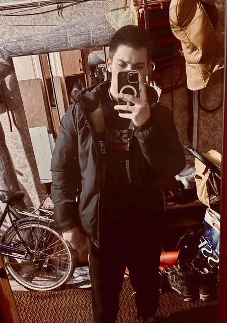 Я Vladislav, 21, знакомлюсь для дружбы в Нерюнгри