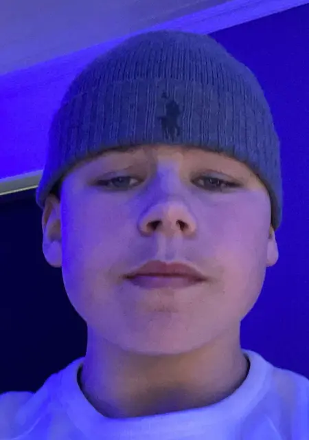 Melvin de El Prat de Llobregat, tengo 21 años, listo para conocer para relación sin ataduras