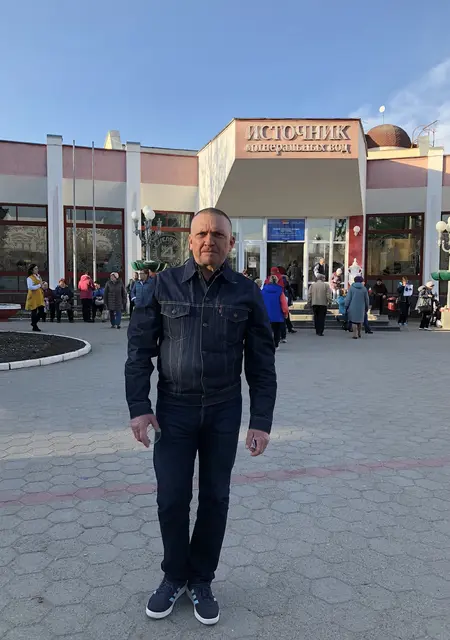 Я Андрей, 56, из Ростова-на-Дону, ищу знакомства без обязательств