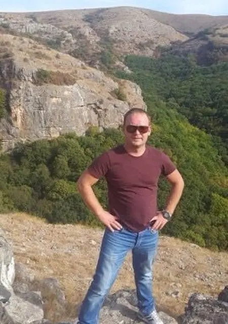 Я Василий, 44, из Воткинска, ищу знакомства на одну ночь