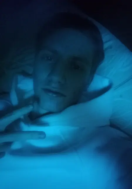 Артемий из Мурманска, мне 20, познакомлюсь для приятного времяпровождения