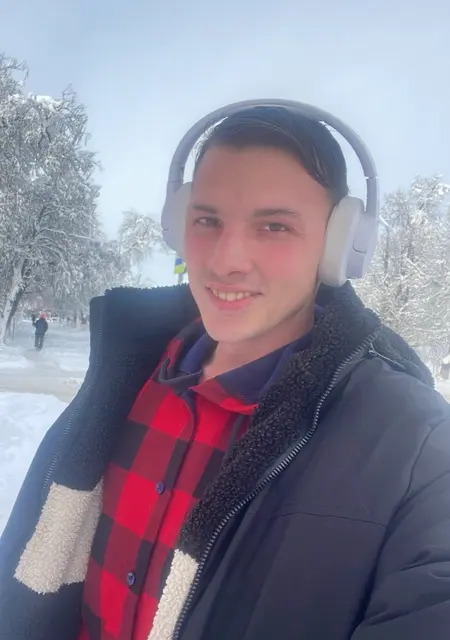 Я Юра, 26, из Армавира, ищу знакомство для постоянных отношений