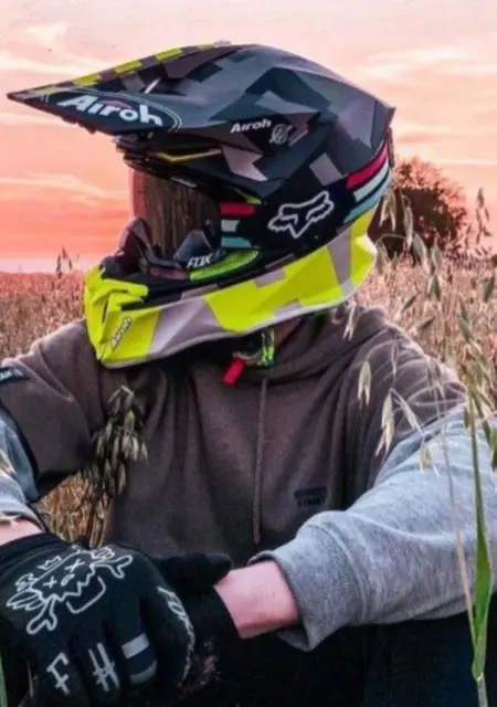 Артём из Хабаровска, ищу на сайте приятное времяпровождение