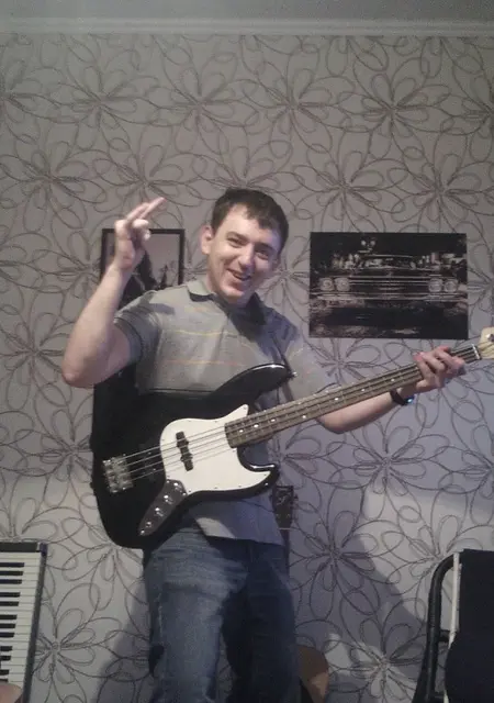 Денис из Академгородка, мне 39, познакомлюсь на одну ночь