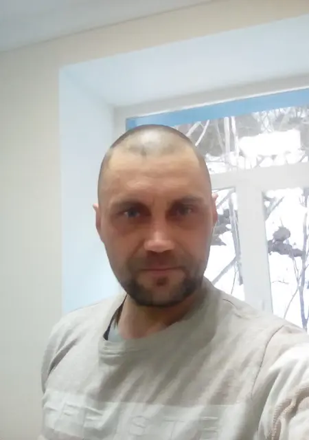 Denis из Рославля, мне 45, познакомлюсь на одну ночь