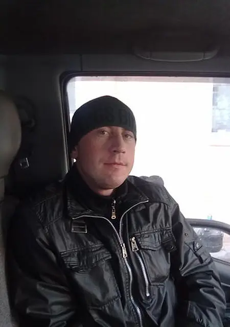 Я Игорь, 41, знакомлюсь на одну ночь в Советской Гавани