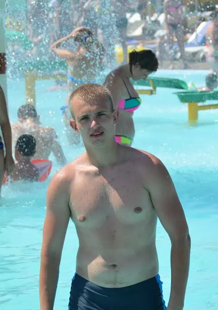 Кирилл из Рязани, ищу на сайте знакомства на одну ночь