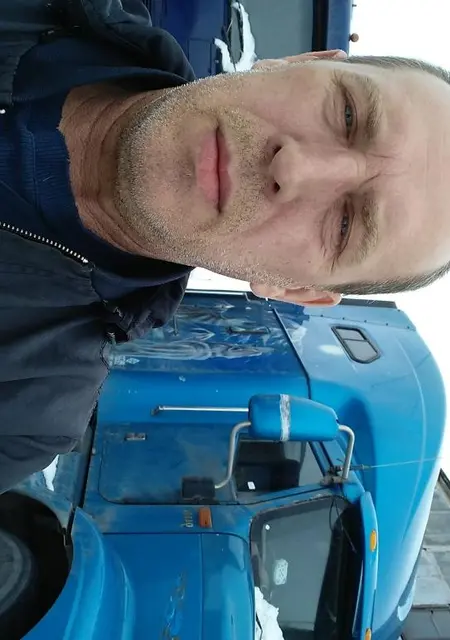 Серега из Заполярного, мне 54, познакомлюсь на одну ночь