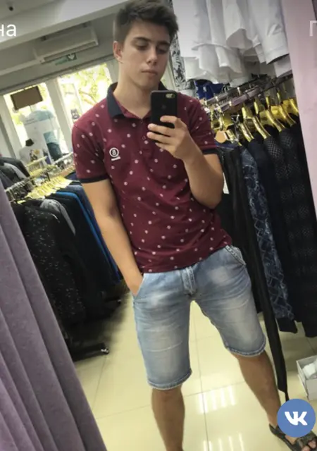 Даниил из Евпатории, мне 22, познакомлюсь для приятного времяпровождения