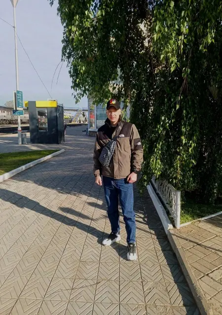 Я Денис, 25, из Ногинска, ищу знакомства без обязательств