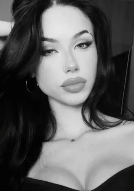 Я Анастасия, 18, знакомлюсь для вирта в Энгельсе