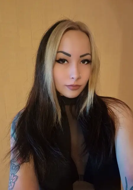 Карина из Норильска, ищу на сайте приятное времяпровождение