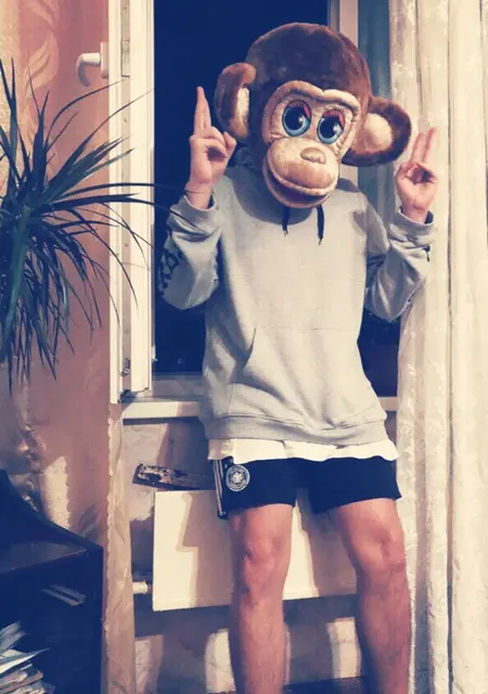 Я Артём, 27, знакомлюсь для совместных путешествий в Элисте