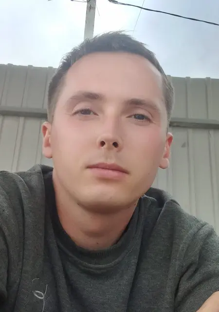 Я Евгений, 27, из Славянска-на-Кубани, ищу знакомства без обязательств