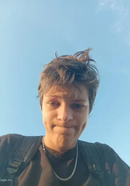 Никита из Энгельса, мне 19, познакомлюсь на одну ночь