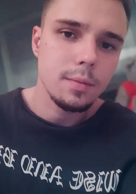 Я Konstantin, 27, из Владивостока, ищу знакомства без обязательств