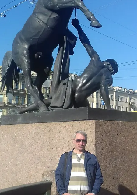 Дима из Гатчины, мне 50, познакомлюсь для вирта