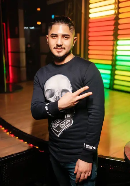 Hussein из Гродно, мне 31, познакомлюсь на одну ночь