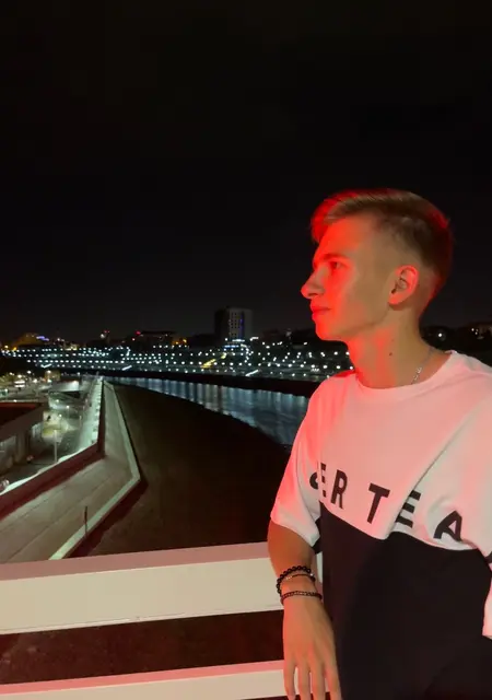 Кирилл из Омска, ищу на сайте общение