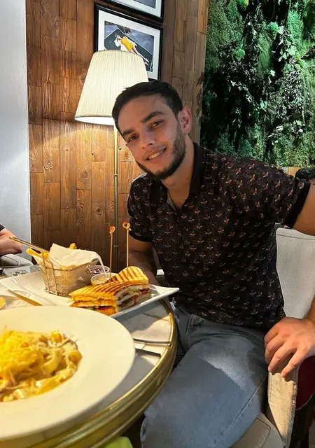 Я Reshad, 27, из Кургана, ищу знакомство для открытые отношения