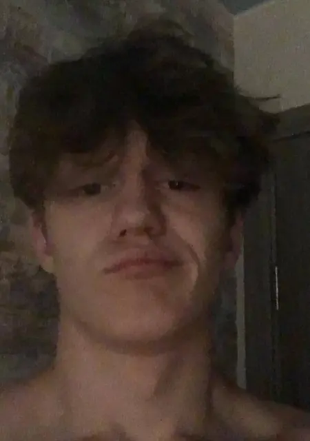 Я Руслан, 20, знакомлюсь для открытые отношения в Калининграде