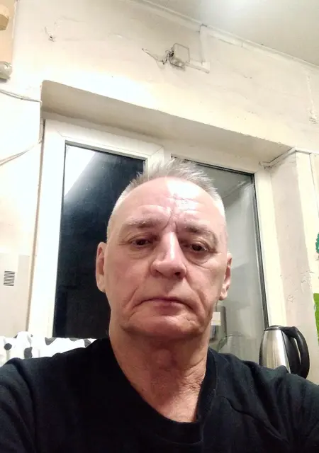 Я Алексей, 65, знакомлюсь без обязательств в Томске