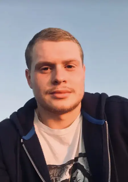 Рус из Калининграда, ищу на сайте знакомства на одну ночь