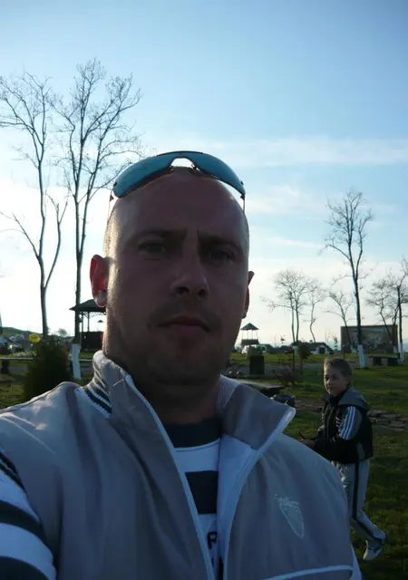 Я Серега, 41, знакомлюсь без обязательств в Тамани