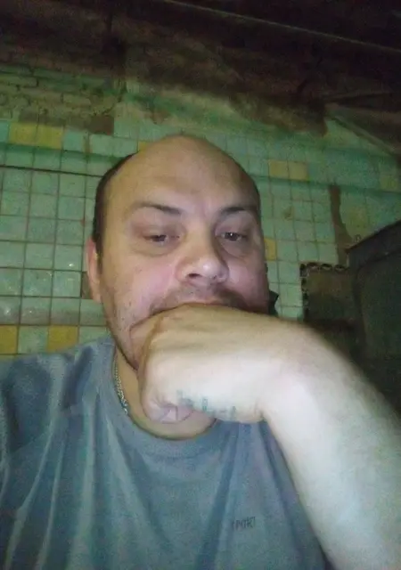 Сергей из Пикалева, ищу на сайте знакомства на одну ночь