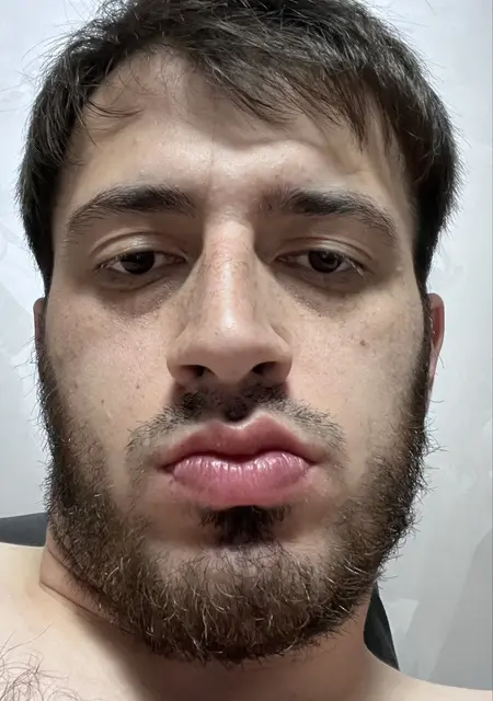 Заур из Избербаша, мне 26, познакомлюсь для вирта