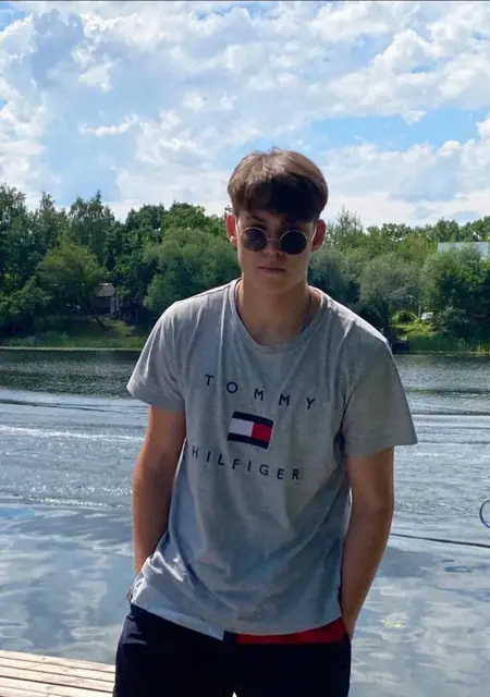 Я Тим, 20, знакомлюсь для постоянных отношений в Воронеже