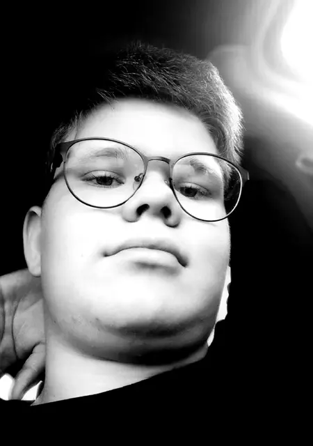 Я Арсений, 19, из Перми, ищу знакомство для общения