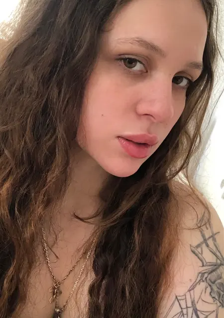 Я Alina, 28, из Комсомольска-на-Амуре, ищу знакомство для вирта