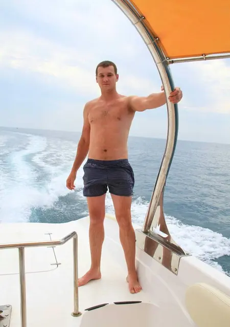 Иван из Архипо-Осиповки, ищу на сайте общение