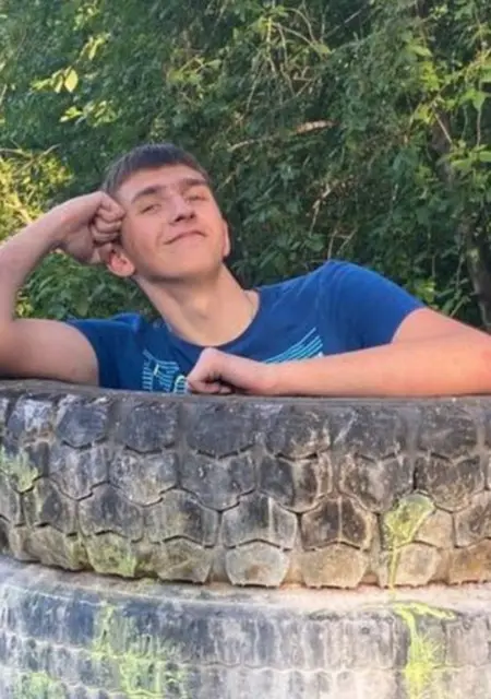 Данил из Тамбова, ищу на сайте знакомства без обязательств