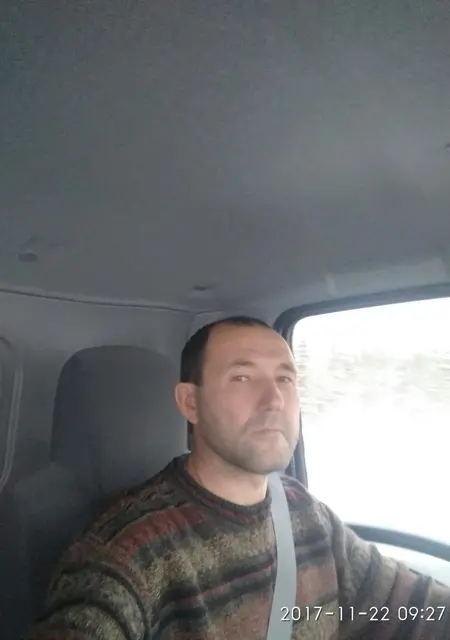 Гарик из Волоколамска, мне 51, познакомлюсь на одну ночь