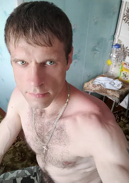 Леонид из Лысьвы, мне 37, познакомлюсь без обязательств