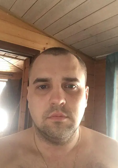 Даниил из Хотькова, мне 43, познакомлюсь на одну ночь